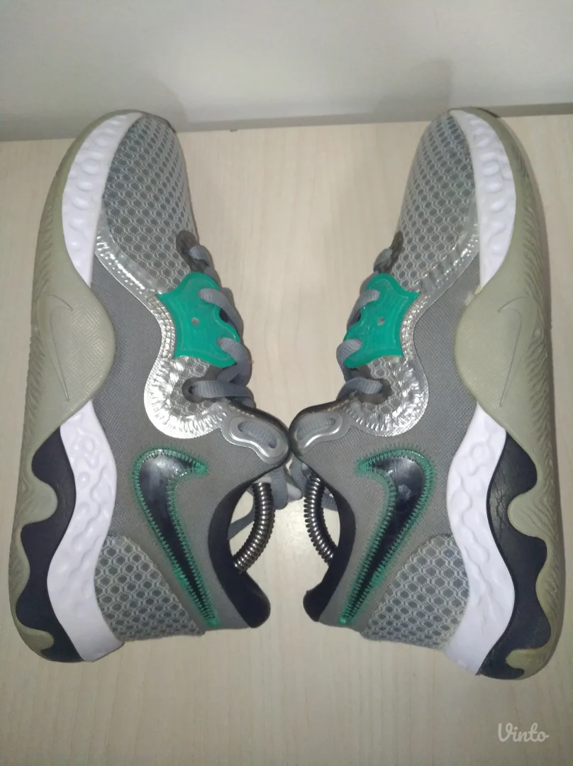 NIKE muske patike renew elevate 2 M broj 42,5 (27 cm)