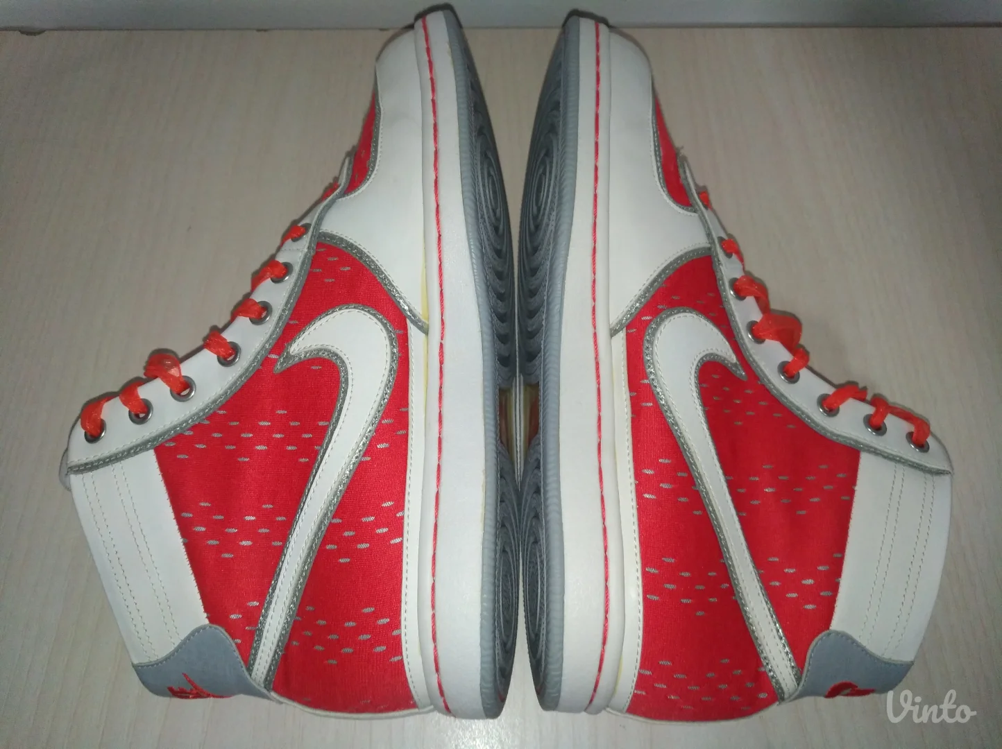 Nike zenske duboke patike broj 39
