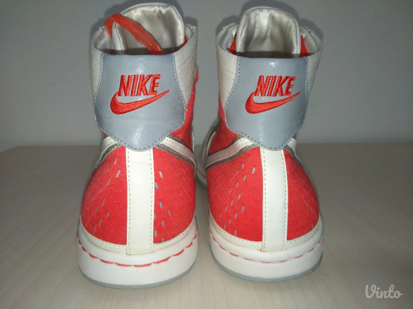 Nike zenske duboke patike broj 39