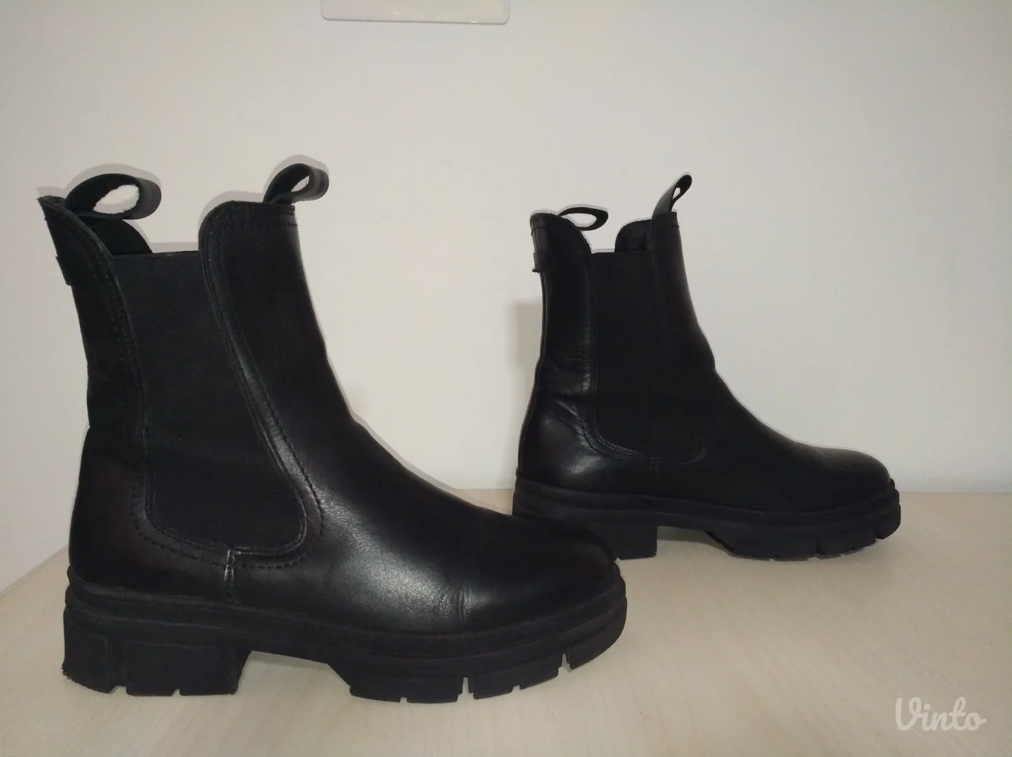 Tamaris kozne zenske cizme br 38 ( 24,5 cm)