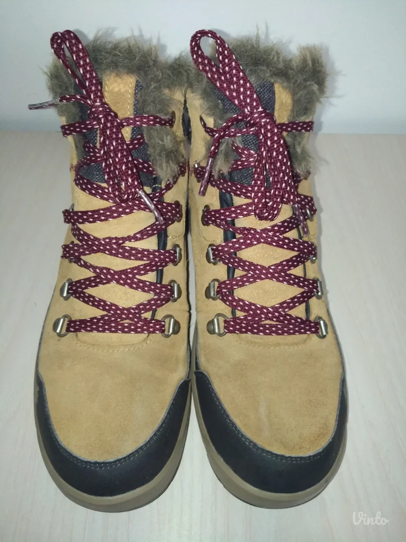 Quechua ultra-tople i vodootporne cipele br 39 ( 24,5 cm)