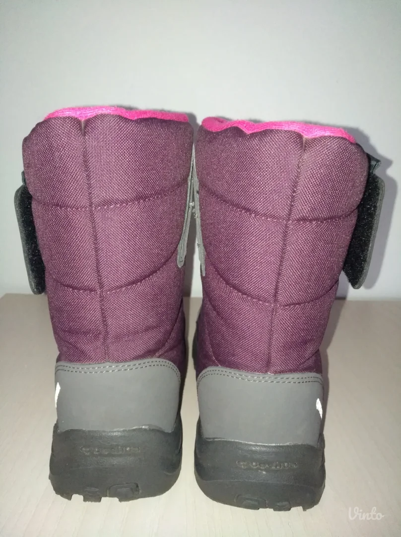 Quechua vodootporne dečije čizme broj 34 kao nove