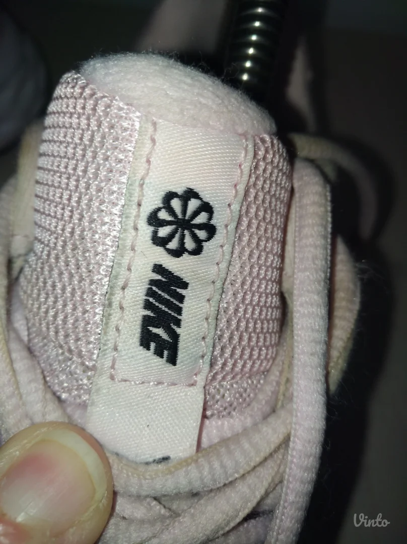 Nike patike Revolution 6 broj 37,5 ( 23,5) ORIGINAL