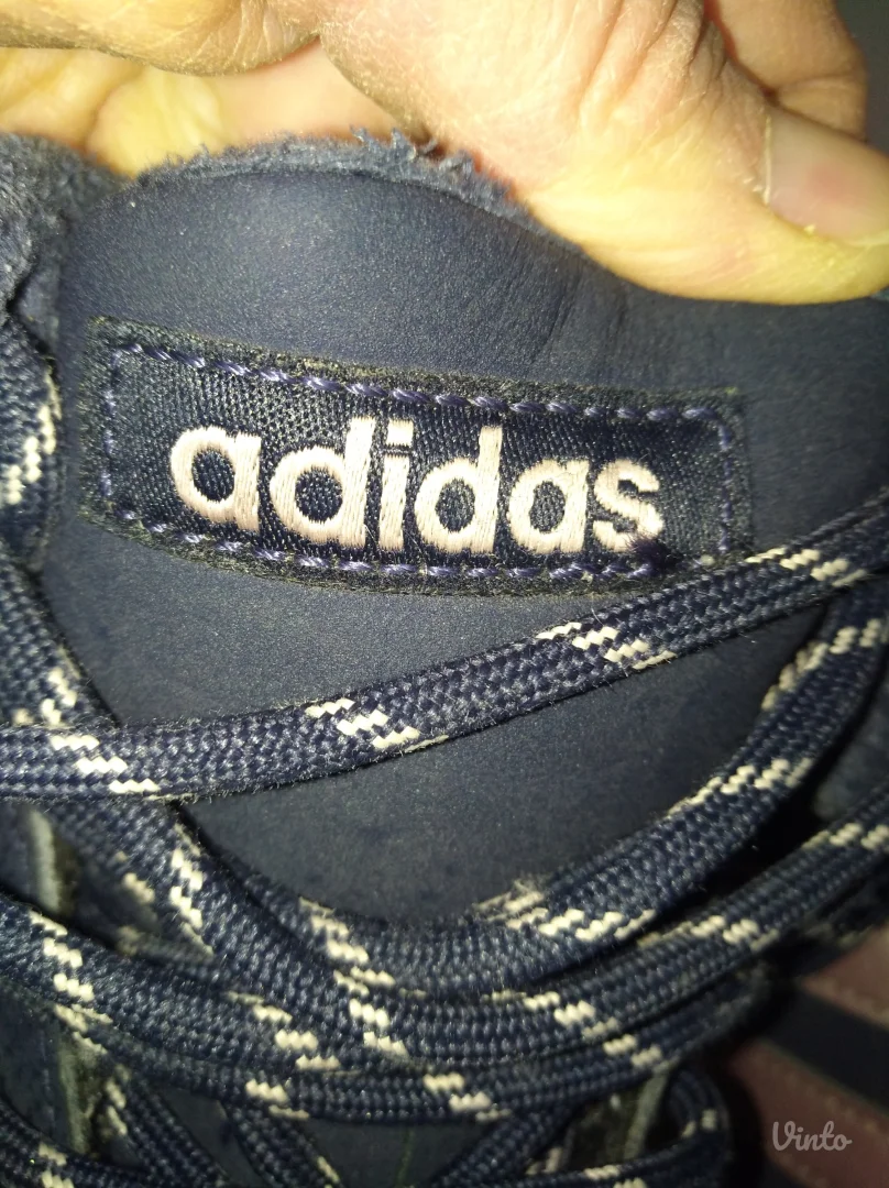 Zenske patike adidas HOOPS MID br 39,5 ( 24,5 cm)