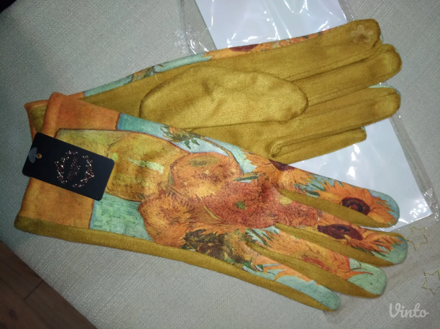 NOVO šal / marama i rukavice Vinsent Van Gogh Suncokret