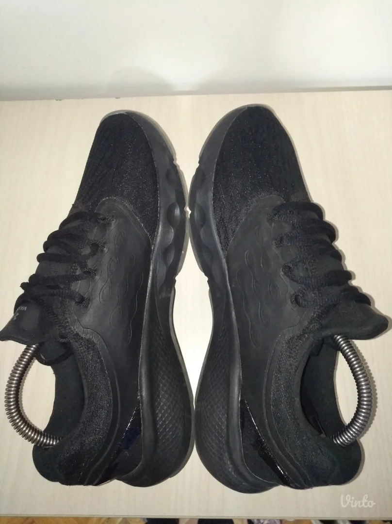 UNDER ARMOUR Patike ua charged vantage br 41 (26,5 cm)