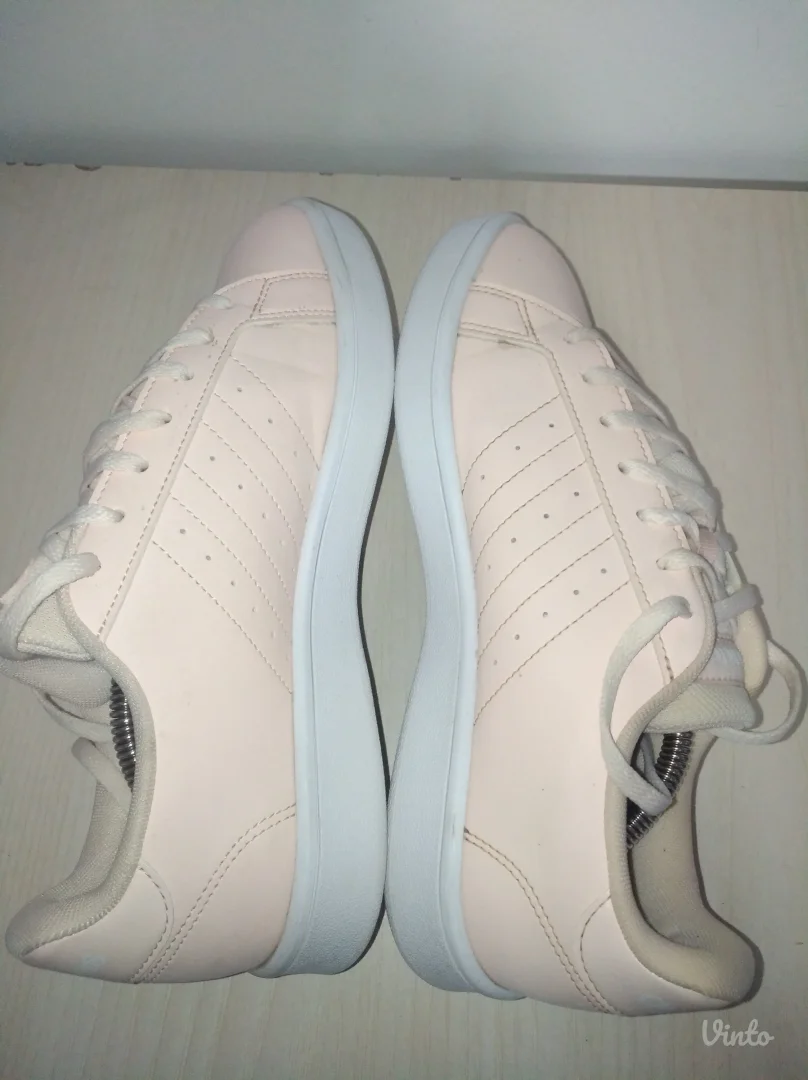 ADIDAS ženske patike GRAND COURT BASE broj 40 (25 cm)