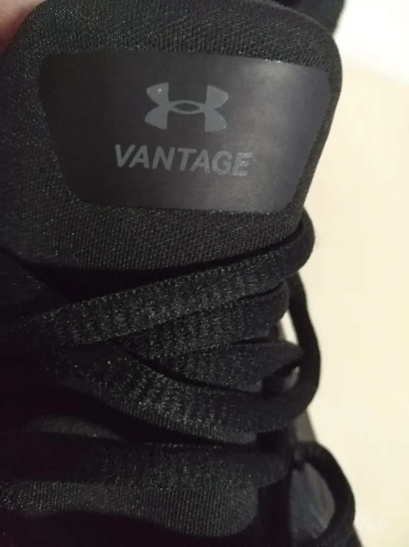 UNDER ARMOUR Patike ua charged vantage br 41 (26,5 cm)