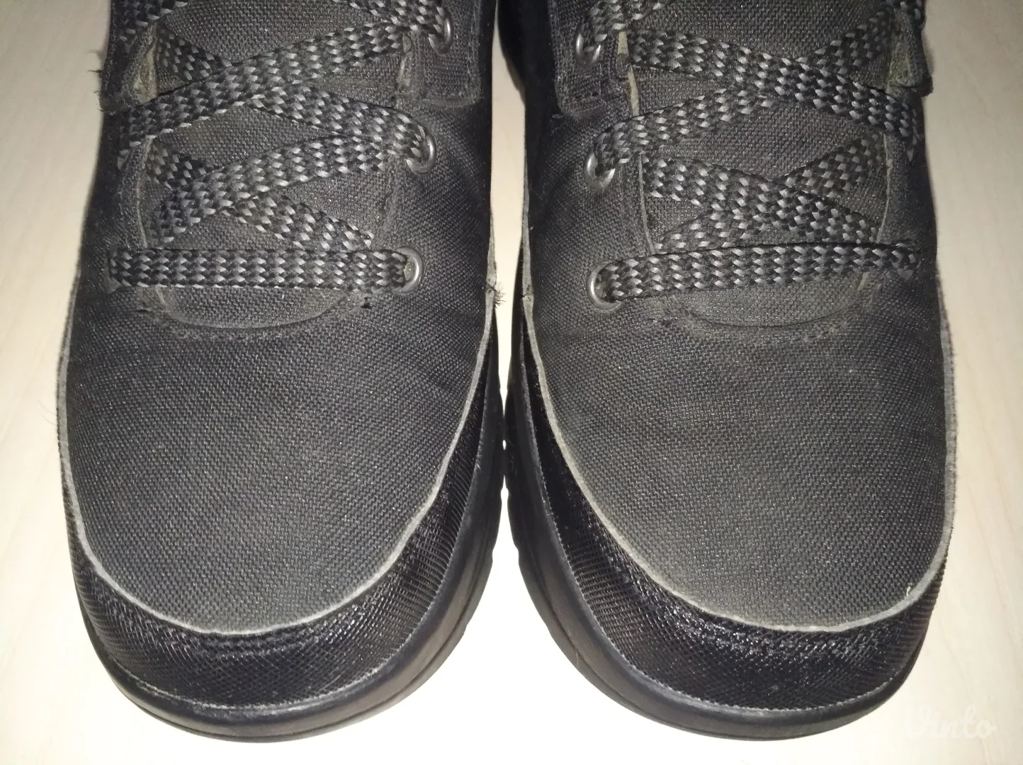 Quechua unisex ultra-tople i vodootporne cipele br 39