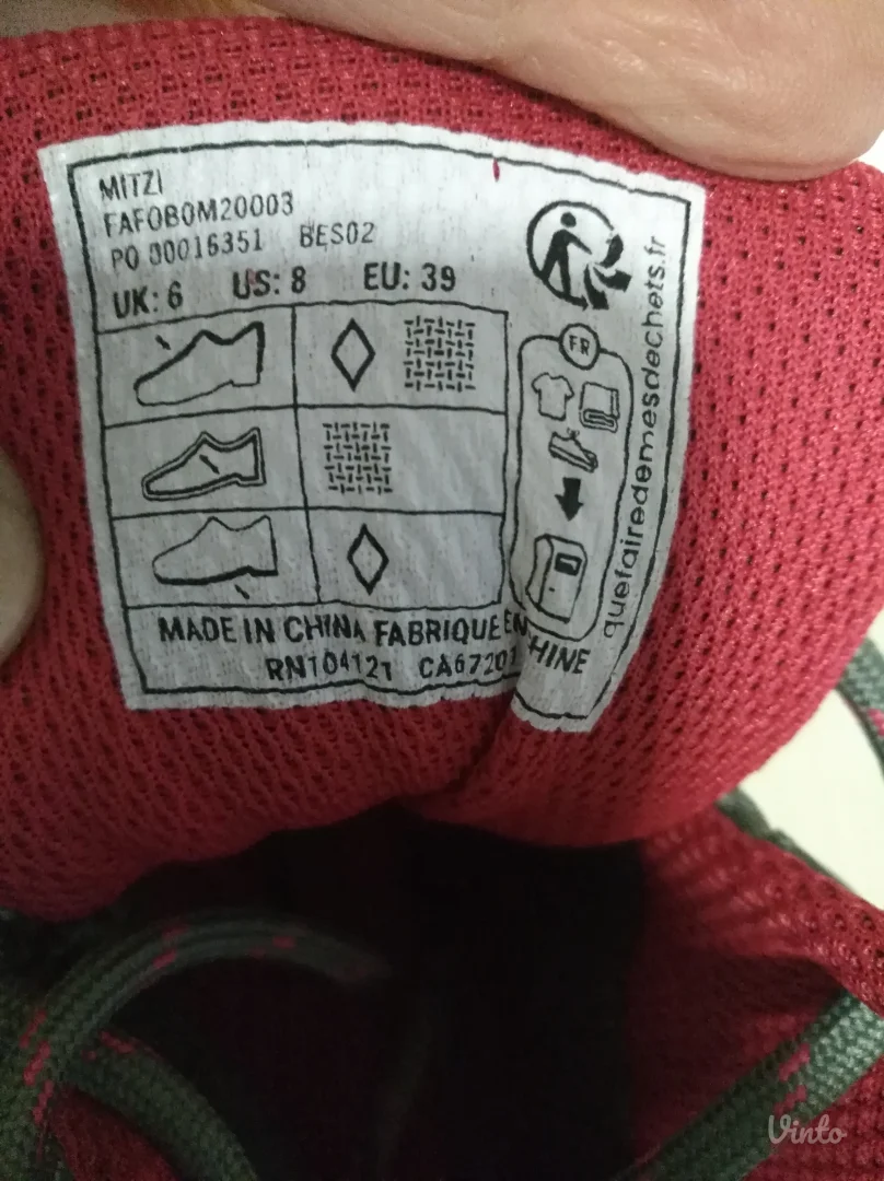 NOVE Trespass ženske vodootporne cipele br 39 ( 25 cm)