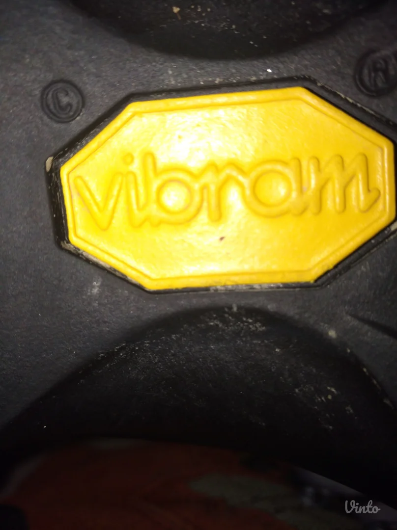 Alpina zimske cipele za planinarenje br 36 ( 23 cm) VIBRAM