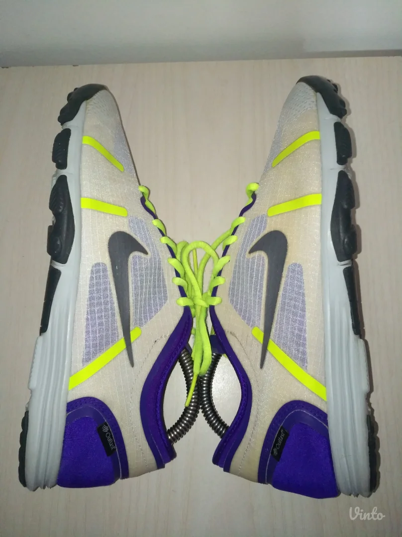Zenske patike za trcanje Nike Lunar Element br 40,5 ( 25,5)