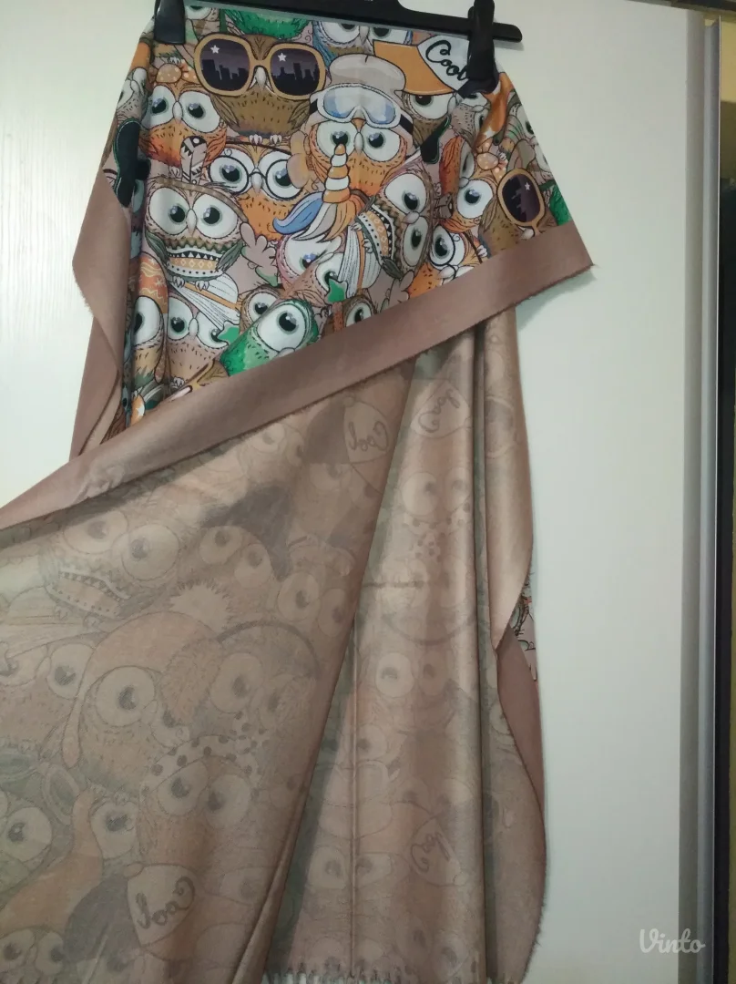 NOVO šal / marama i rukavice Sovice