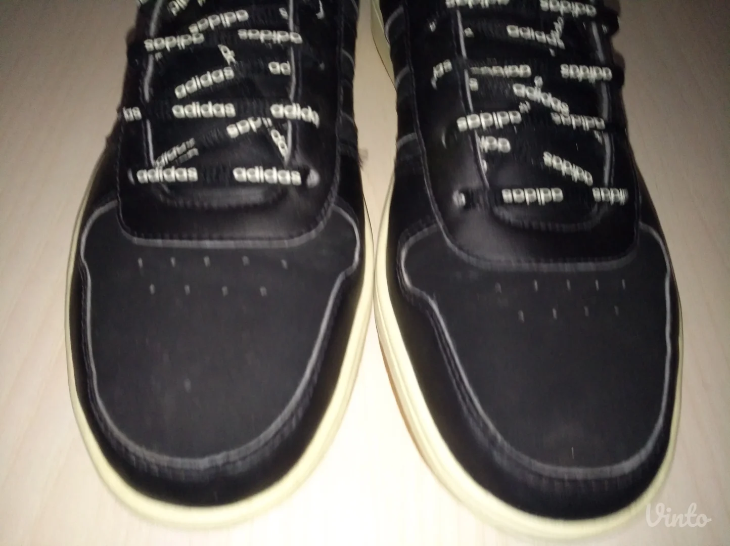 ADIDAS muske patike hoops br 44 ( 28 cm)