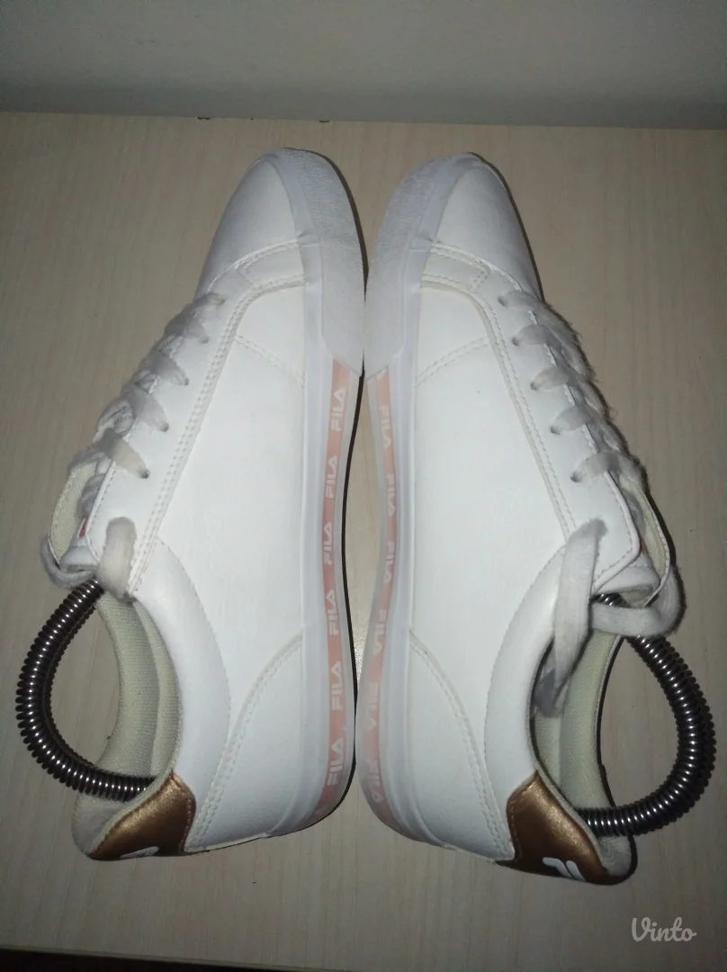 Fila zenske patike br 39 ( 25 cm)