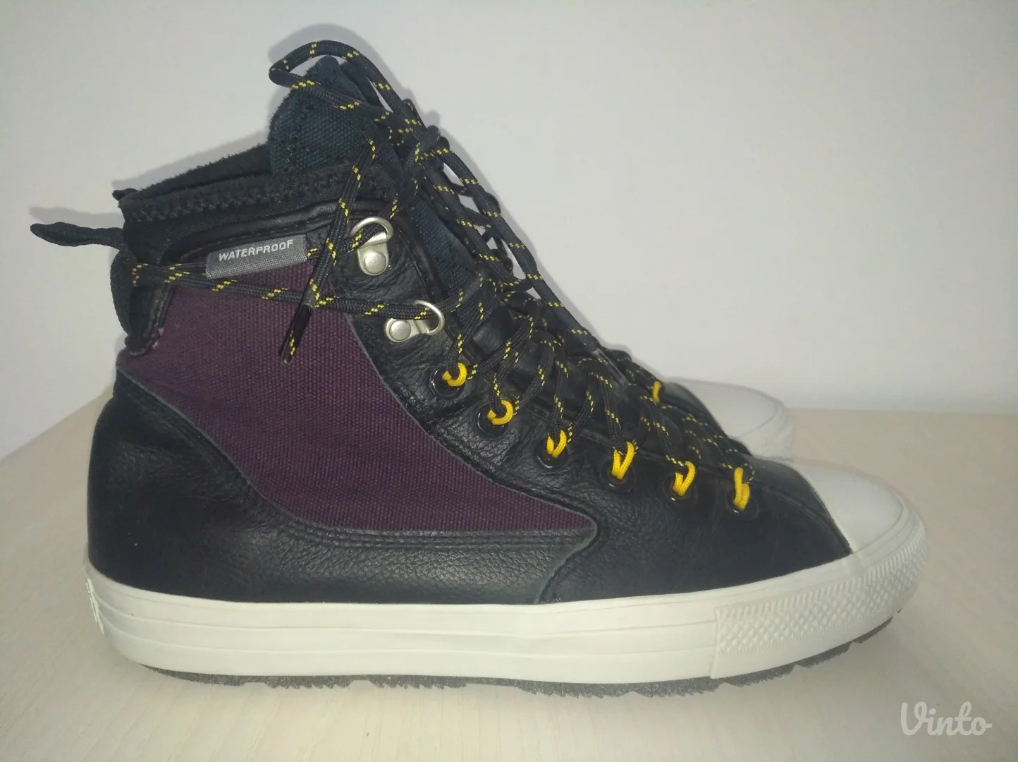 Converse All Star vodootporne duboke muške patike br 44