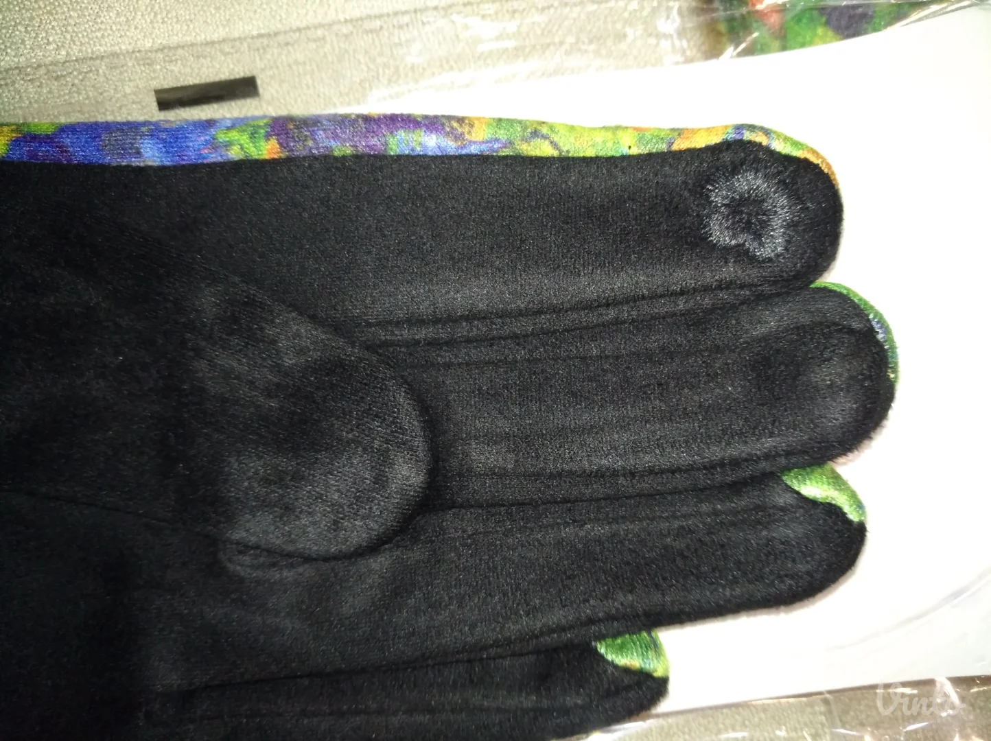 NOVO šal / marama i rukavice Vinsent Van Gogh Irisi