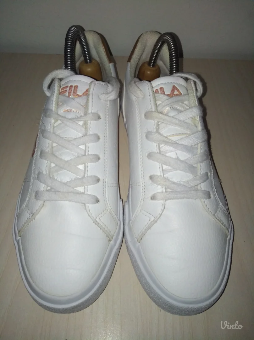 Fila zenske patike br 39 ( 25 cm)