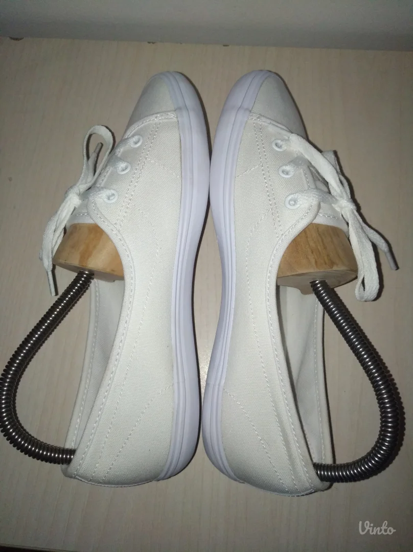 LACOSTE zenske letnje patike baletanke br 39 ( 25 cm)