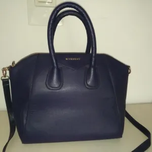 Givenchy zenska tašna teget plava