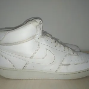 Nike Court Vision Mid muske patike br 49,5 (33 cm)