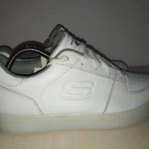 Skechers dečije patike br 36