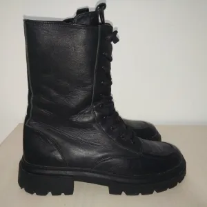 Zara zenske kozne visoke cizme br 38 ( 24,5 cm)