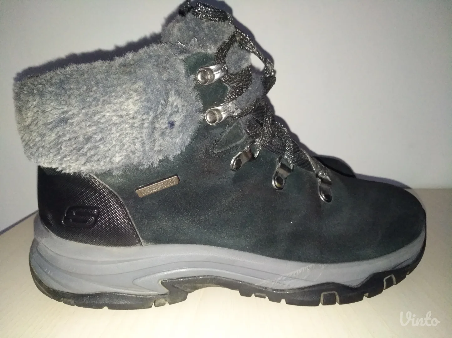 Skechers TREGO ženske vodootporne postavljene čizme broj 39