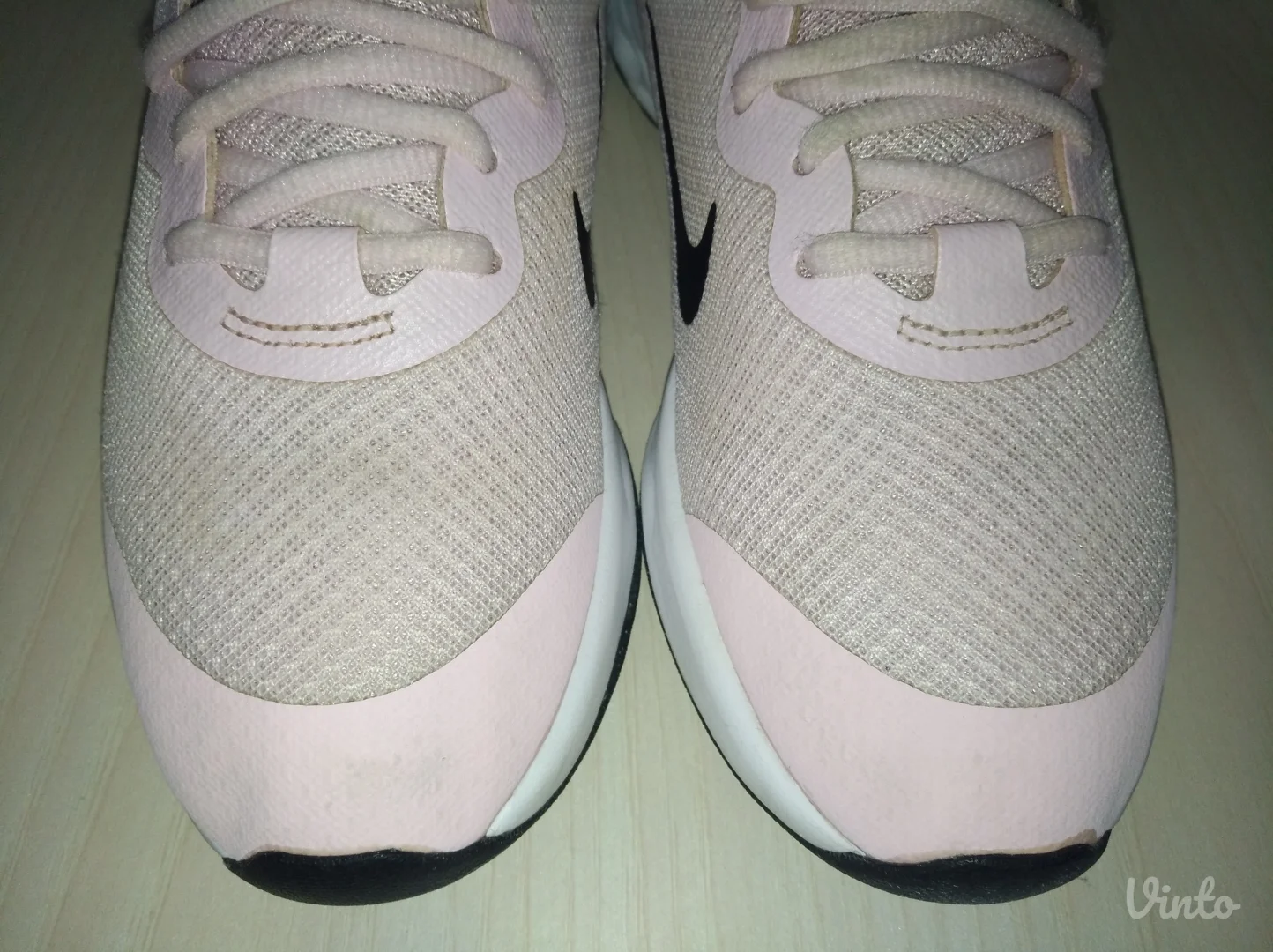 Nike patike Revolution 6 broj 37,5 ( 23,5) ORIGINAL