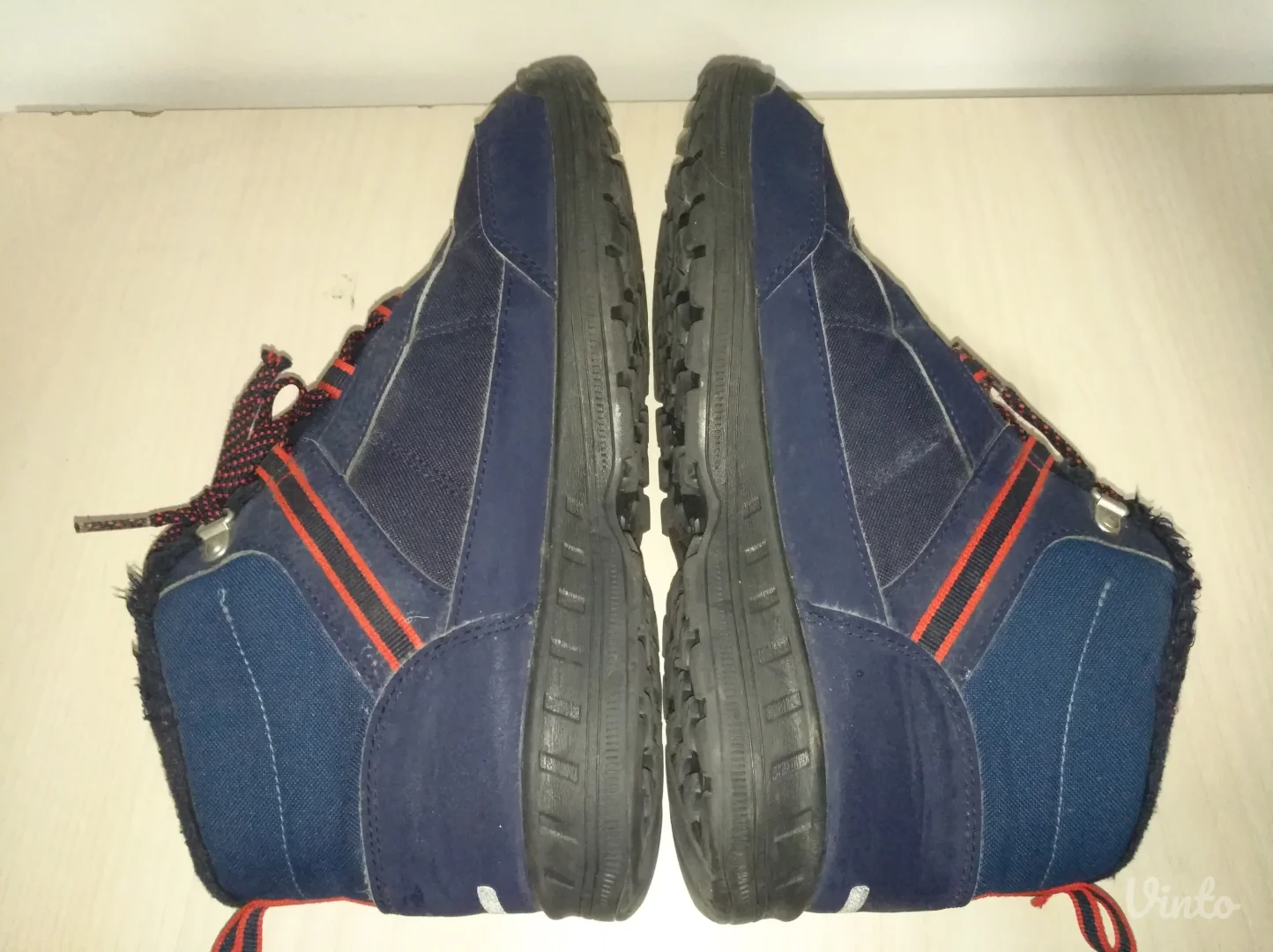 Quechua decije tople i vodootporne cipele br 38