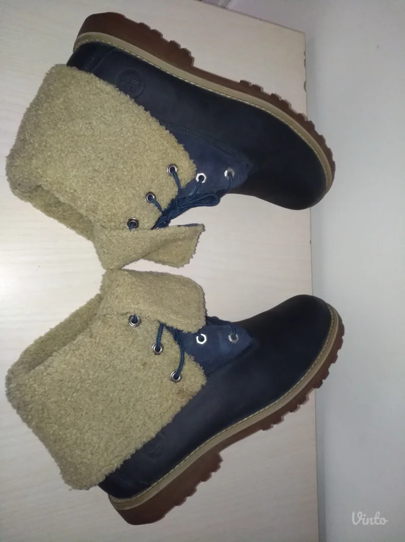 Timberland zenske čizme KOŽA VODOOTPORNE br 39 ( 25 cm)