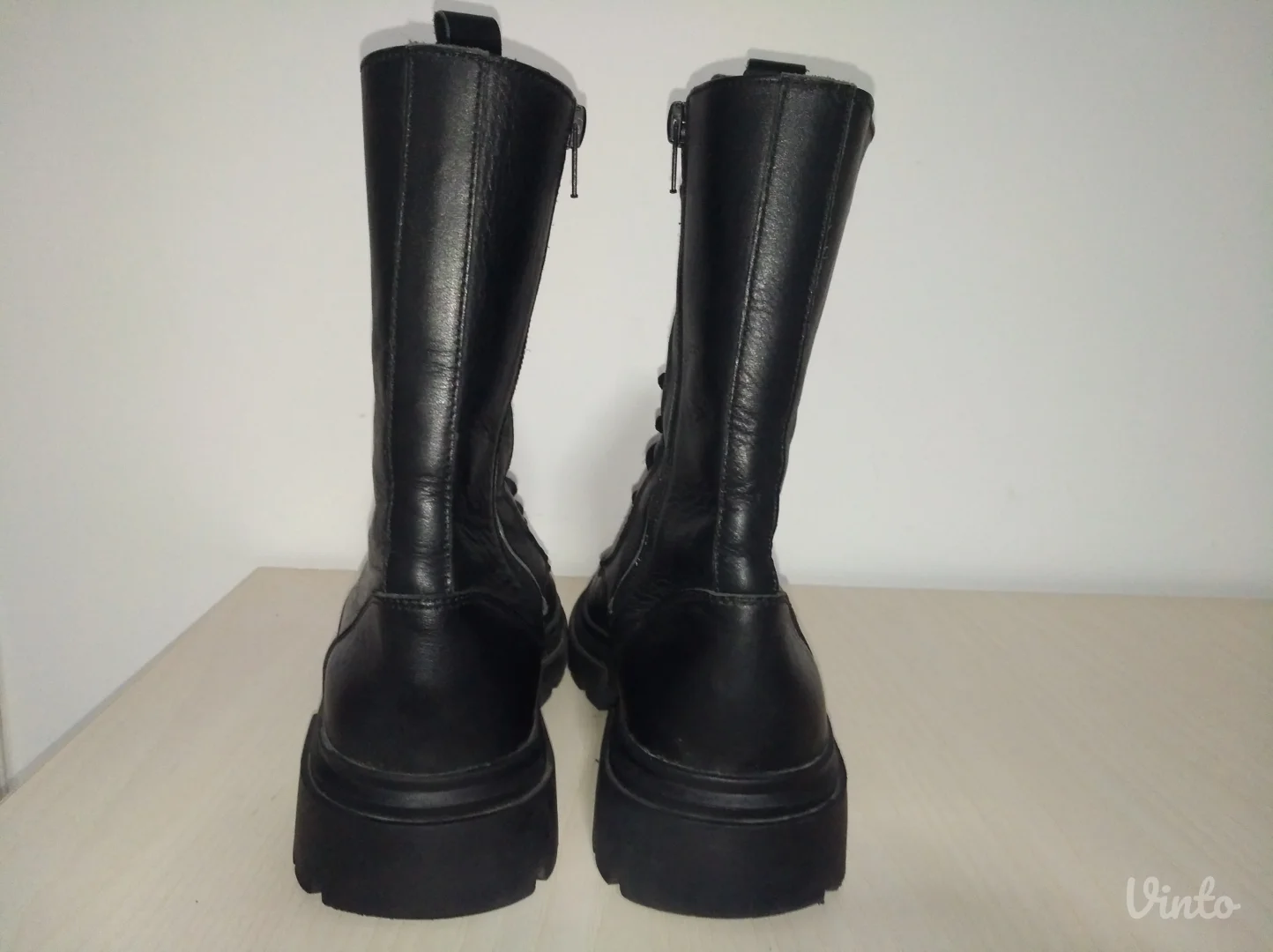 Zara zenske kozne visoke cizme br 38 ( 24,5 cm)