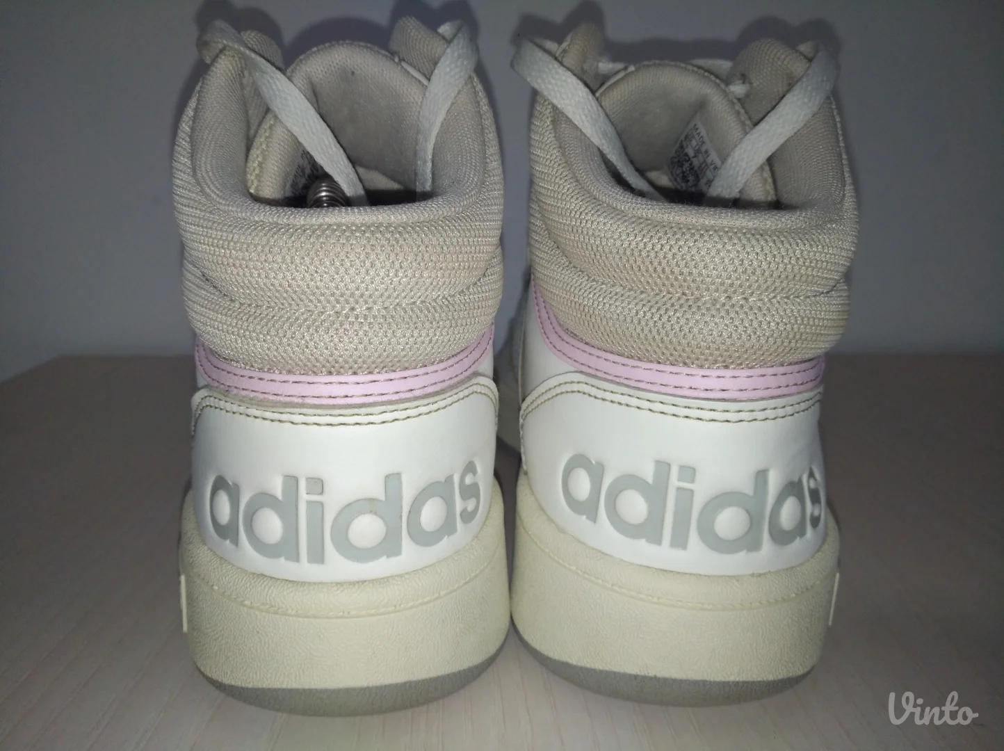 ADIDAS zenske duboke patike hoops br 40,5 ( 25,5 cm)
