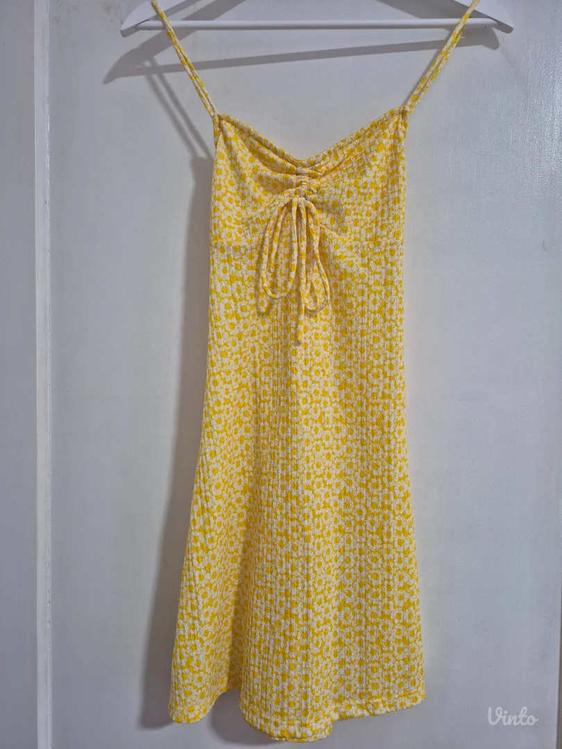 Bershka žuta cvetna haljina