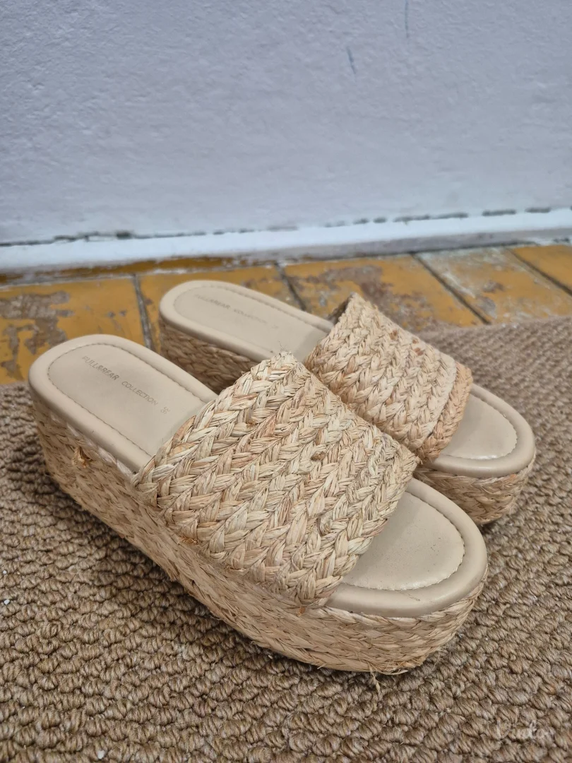 Pull&Bear letnje sandale/papuce