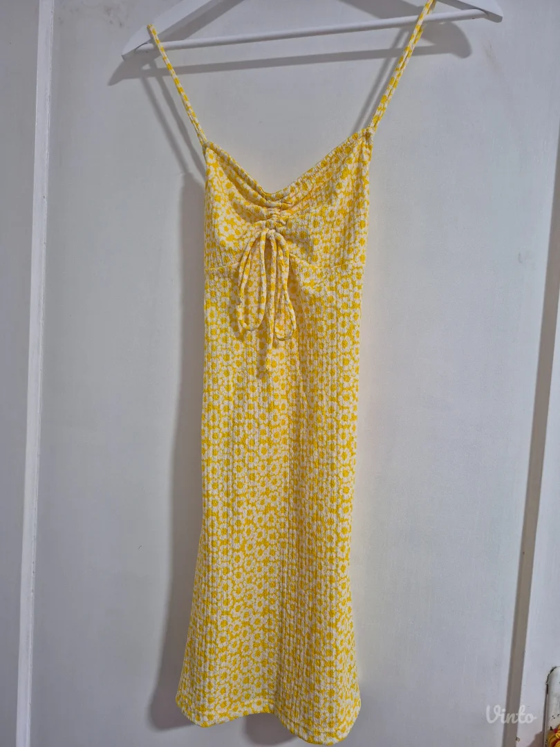 Bershka žuta cvetna haljina