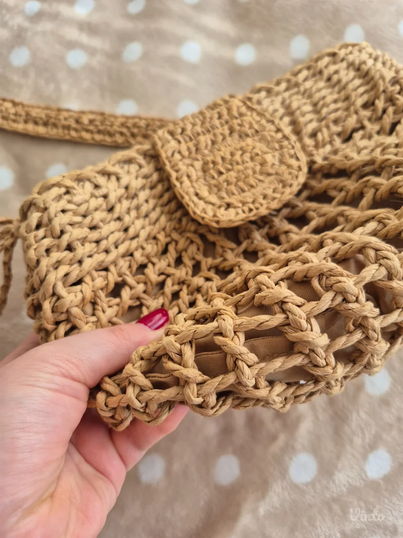 Pull&Bear torbica pletena nekoriscena