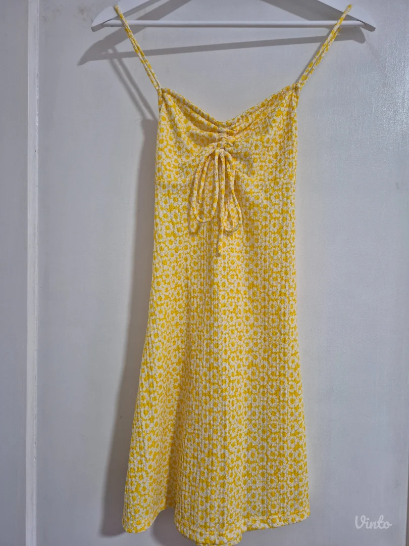Bershka žuta cvetna haljina
