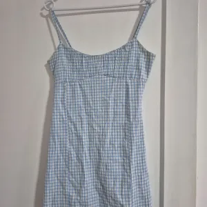 Pull&Bear karirana letnja haljina