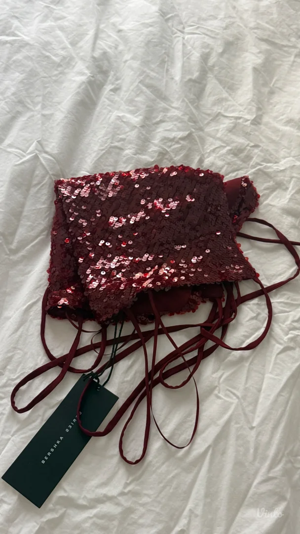 Bershka Top sa Šljokicama