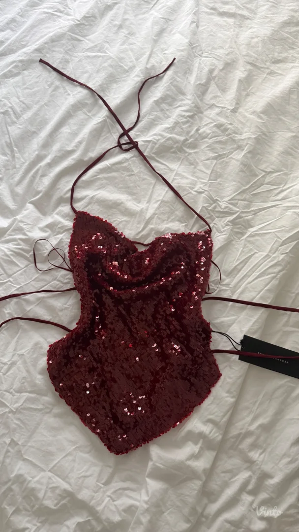 Bershka Top sa Šljokicama