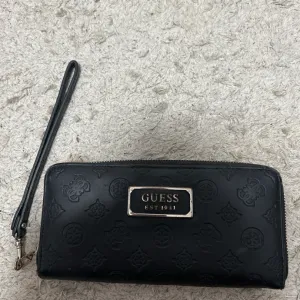 original guess novcanik