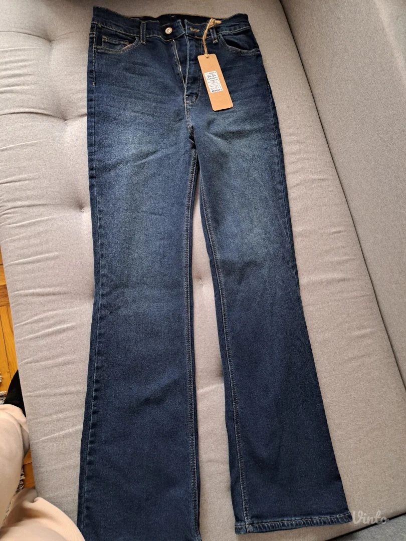 Nove Classx farmerice sa širim nogavicana