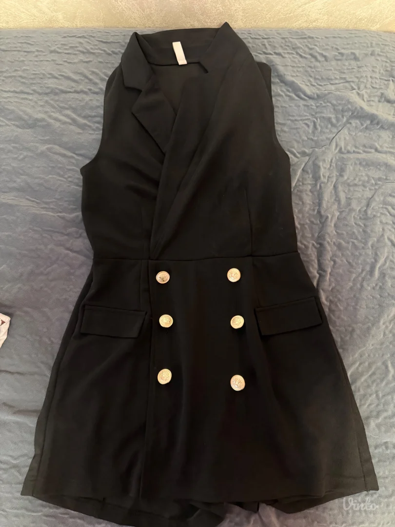 Novi crni kombinezon