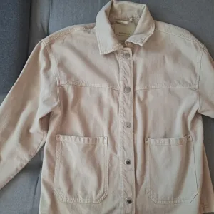 Stradivarius oversize jaknica