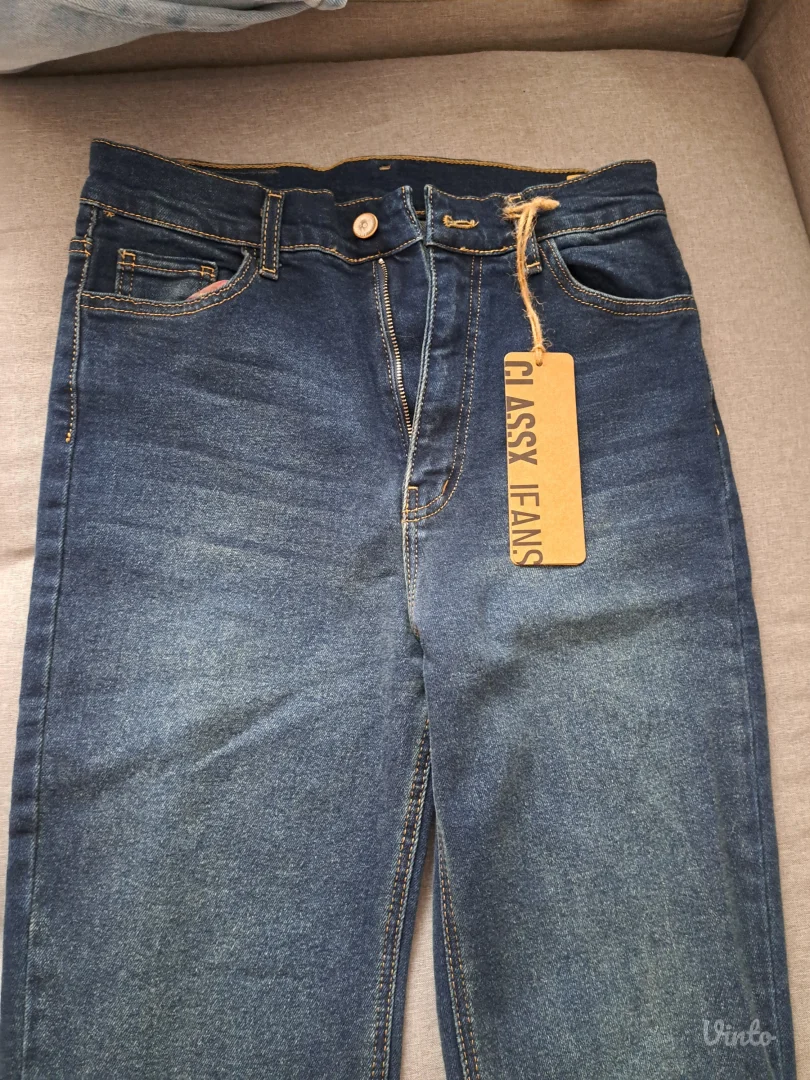 Nove Classx farmerice sa širim nogavicana