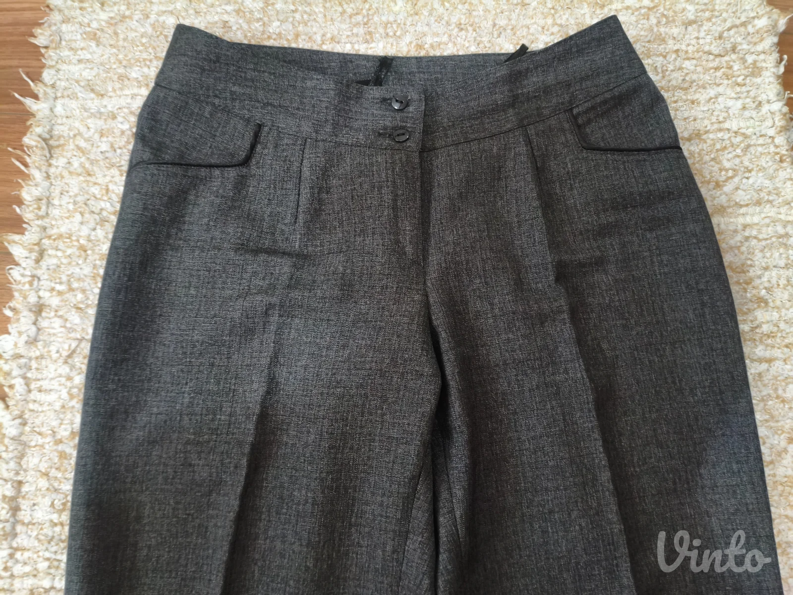 Pantalone na ivicu