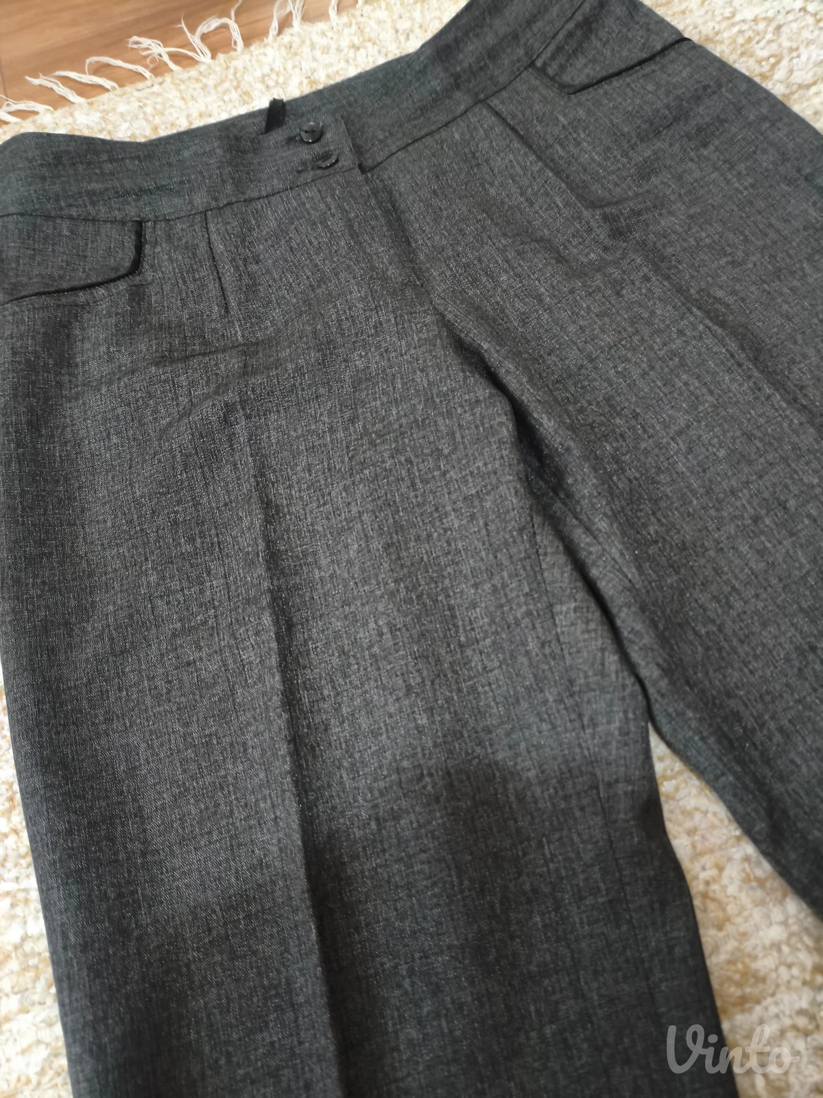 Pantalone na ivicu