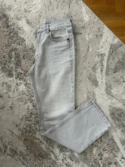 Zara nove sive farmerke