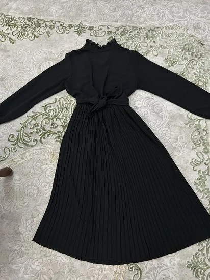 Crna Italijanska haljina